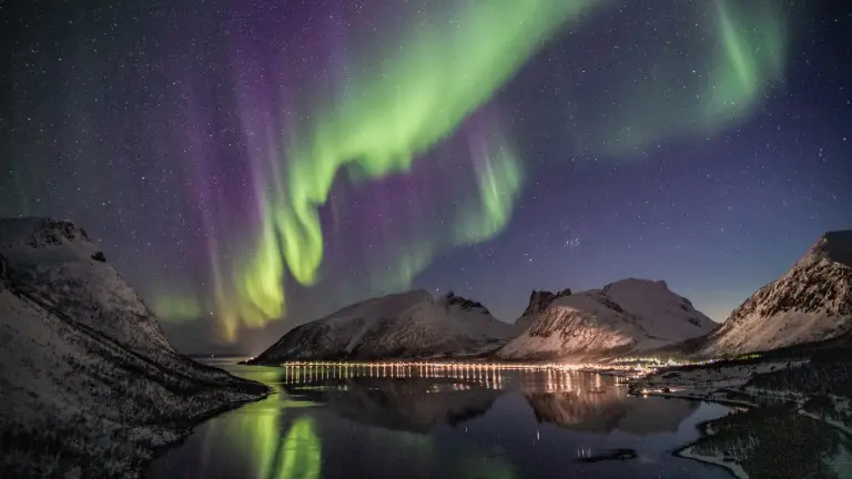 The Aurora Borealis & The Art of Looking Up